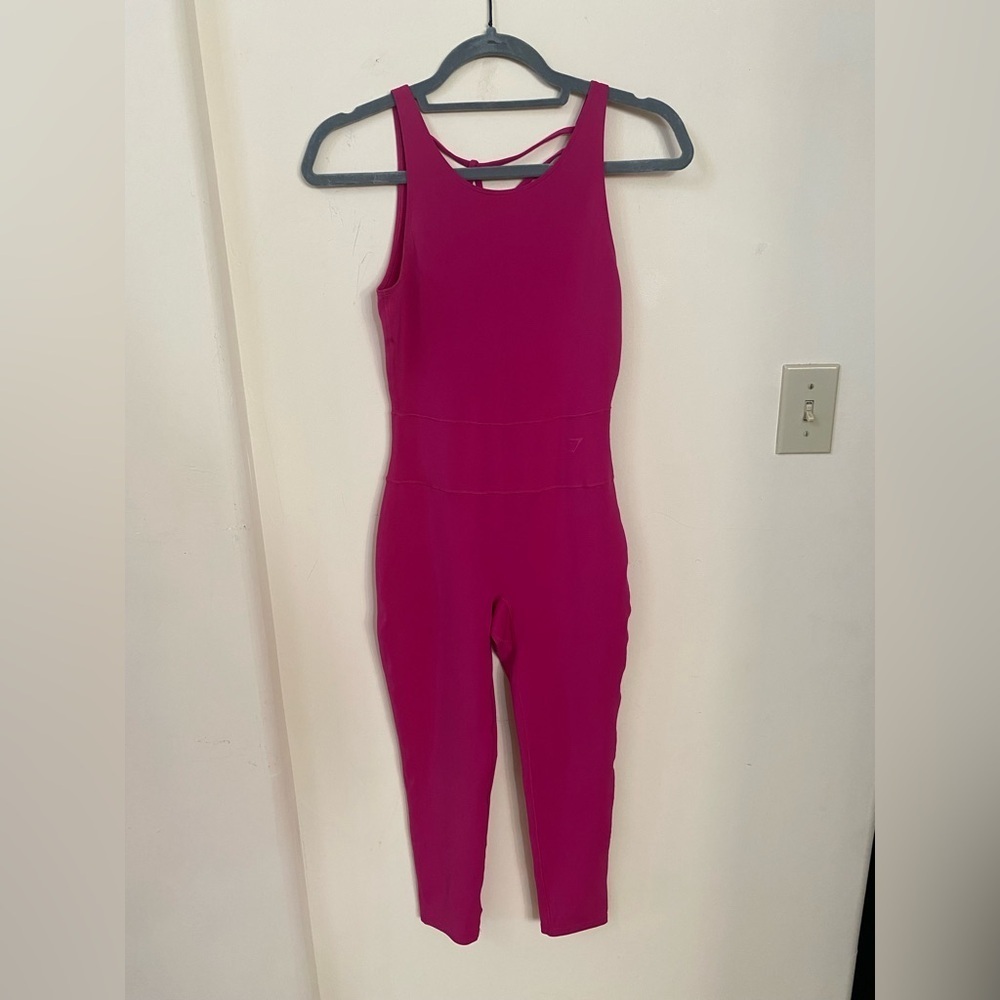 Gymshark Studio 7/8 All-In-One Bodysuit Dragon Pink S
Description